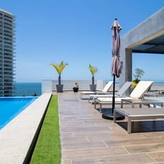 Walk to Beach | Rooftop Pool & Jacuzzi