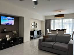 Newly Remodeled, Private Balconies, Pool and BBQ - Image 5
