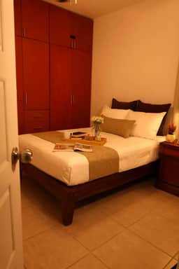 Modern Fully Equipped Apt and Pool - Image 4