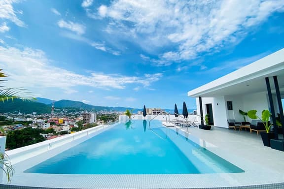 Versalles Condo, Mountain View and Roof Pool - Image 1