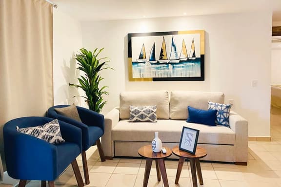Tropical Oasis Pools, Gardens and Beach Nearby - Image 1