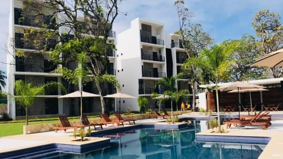 Private Terrace, Kitchen, Pool Onsite, Near Beach - Image 1